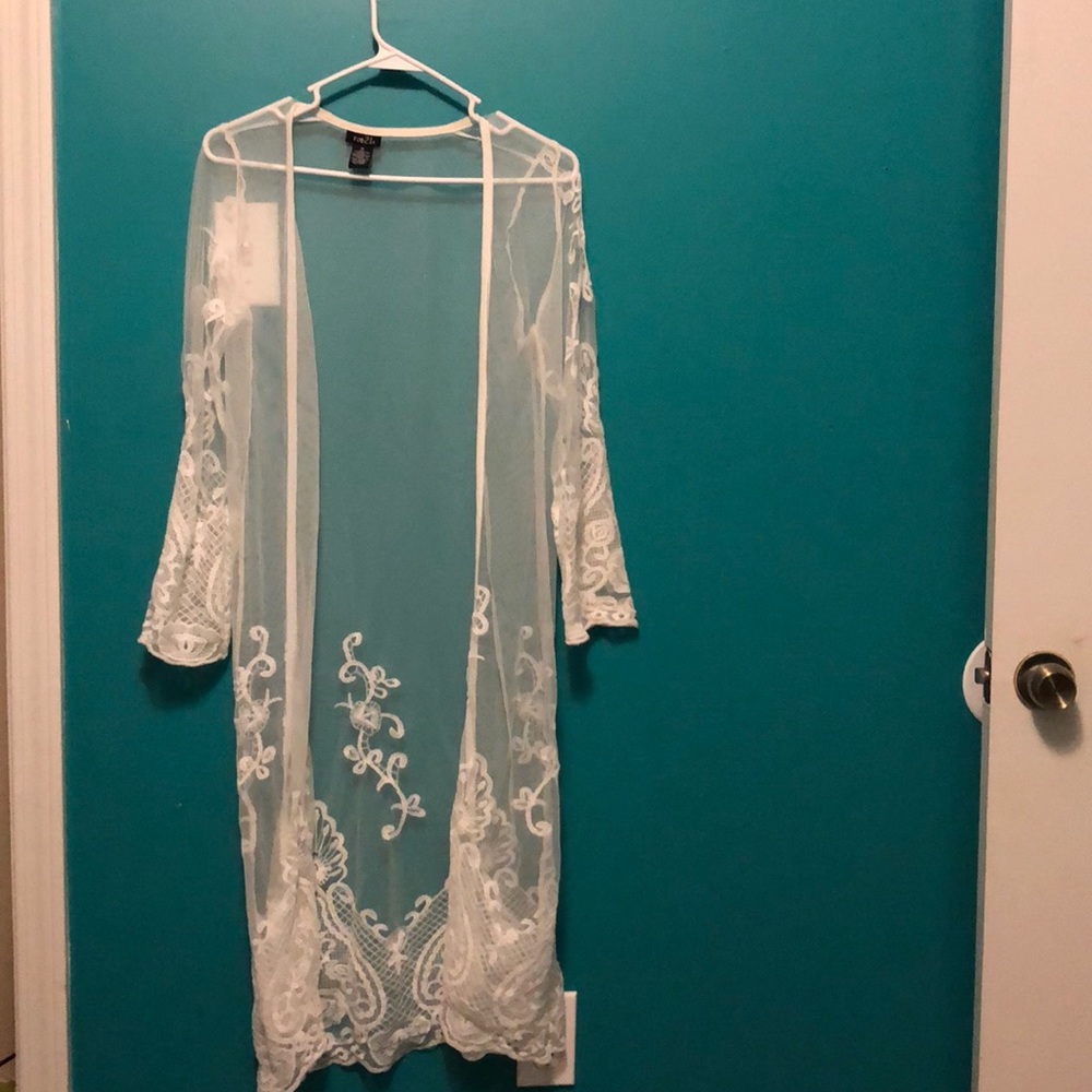 BEAUTIFUL long, white lace, long sleeve vest😍